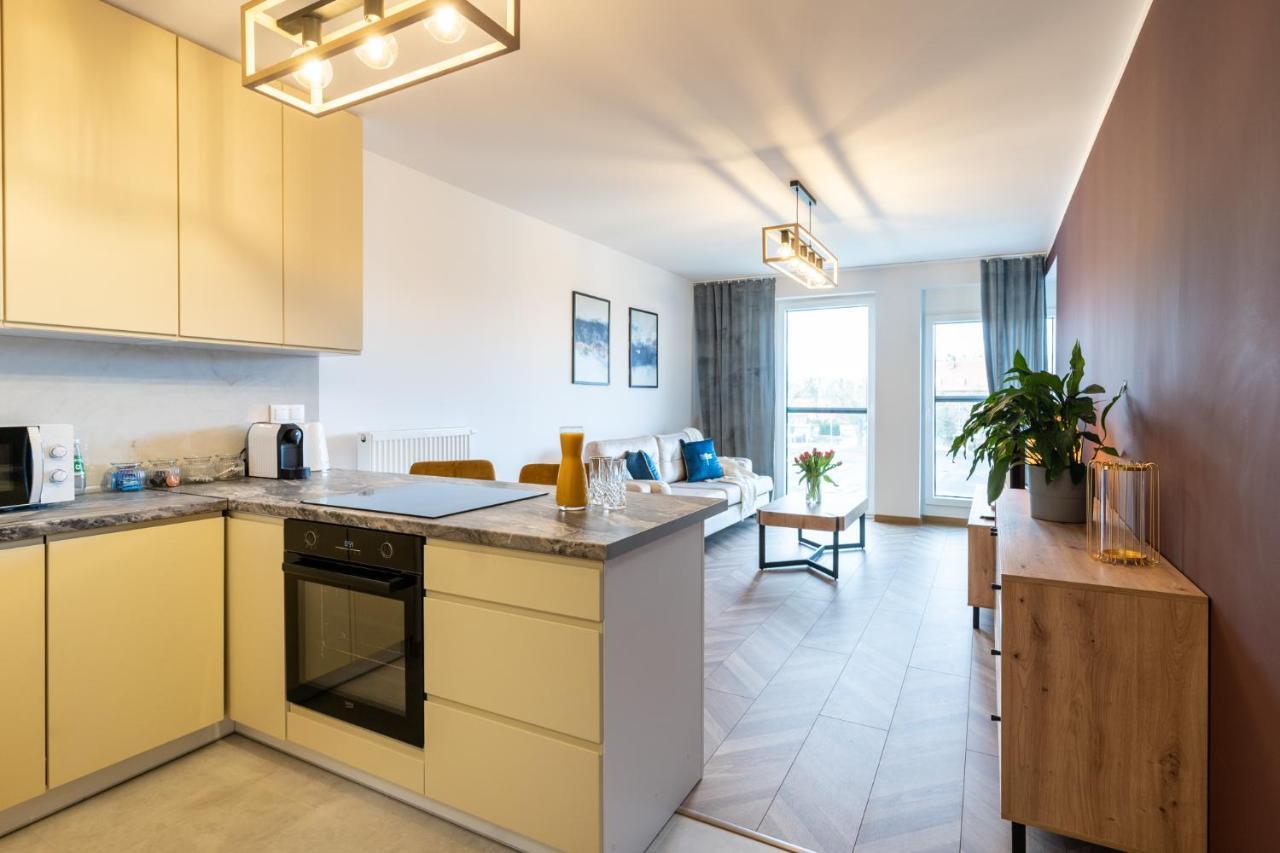 Lotte Apartment - Parking Podziemny, Osiedle Strzezone Gliwice Exteriör bild